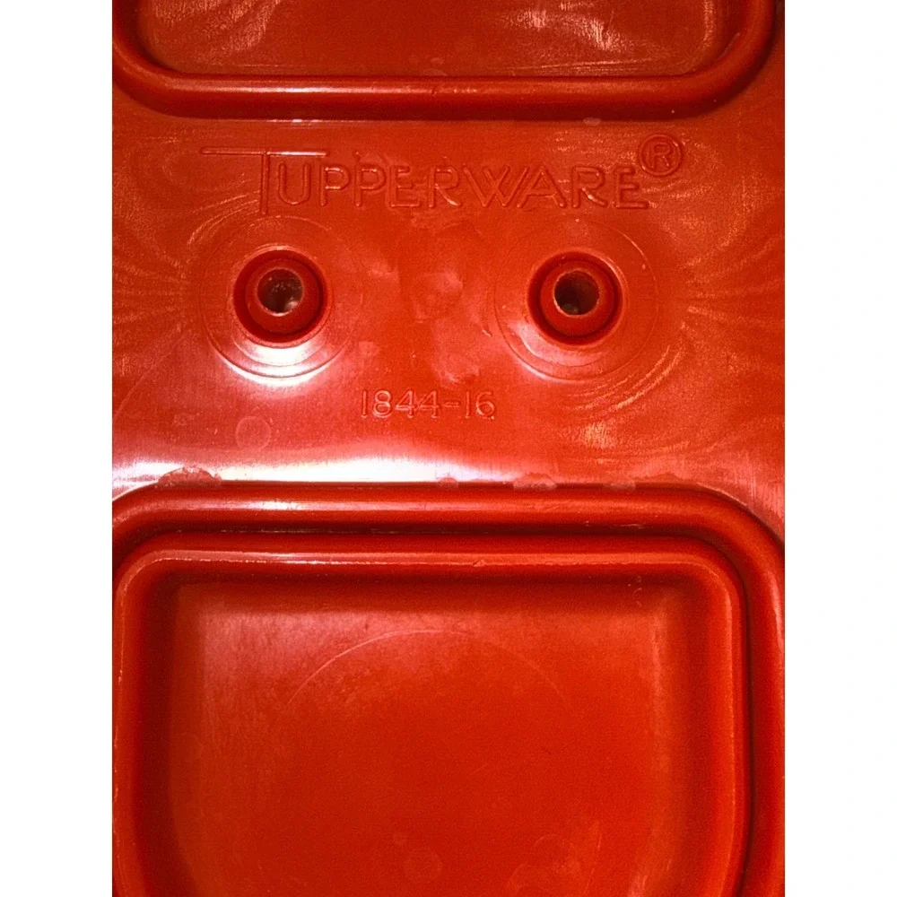 Tupperware Spice Shaker Set of 20 Red Modular Mates Kitchen Storage Vintage